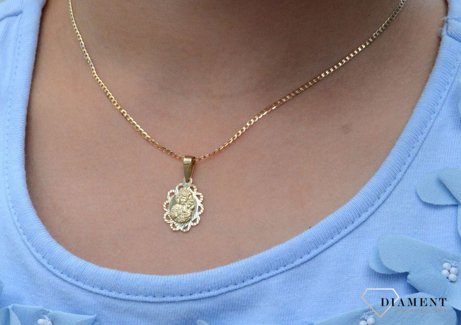 Złoty łańcuszek damski 585 drobna pancerka 1102-040 585 (1).jpg